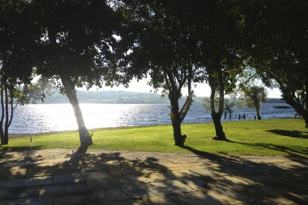 Lakeside Cottage Killaloe Extérieur photo